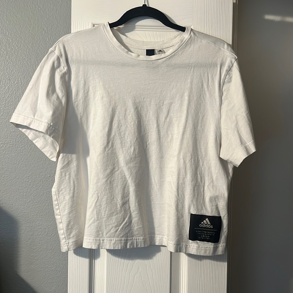 Womens cropped Adodas t shirt